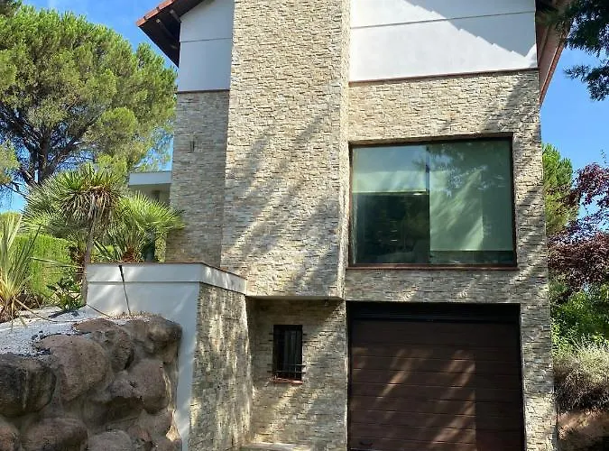 El Enreo Jaras -urbanizacion Jaras *