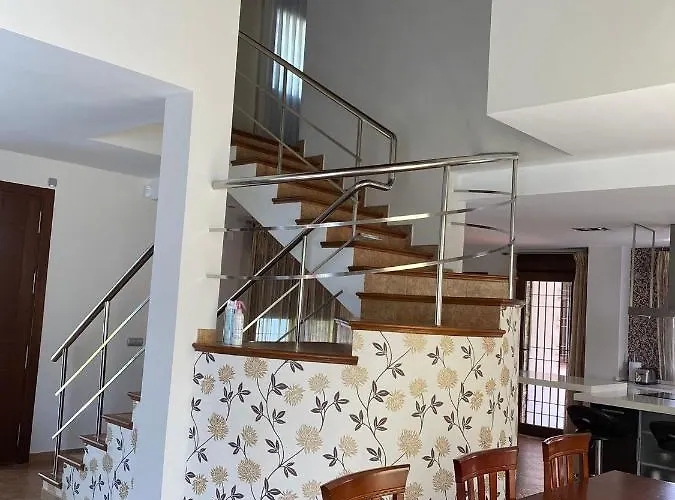 El Enreo Jaras -urbanizacion Jaras