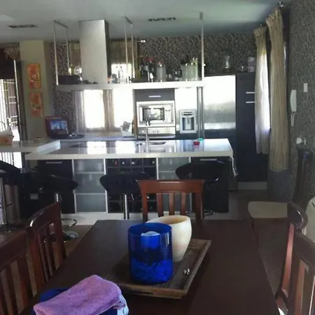 El Enreo Jaras -urbanizacion Jaras Semesterbostad *